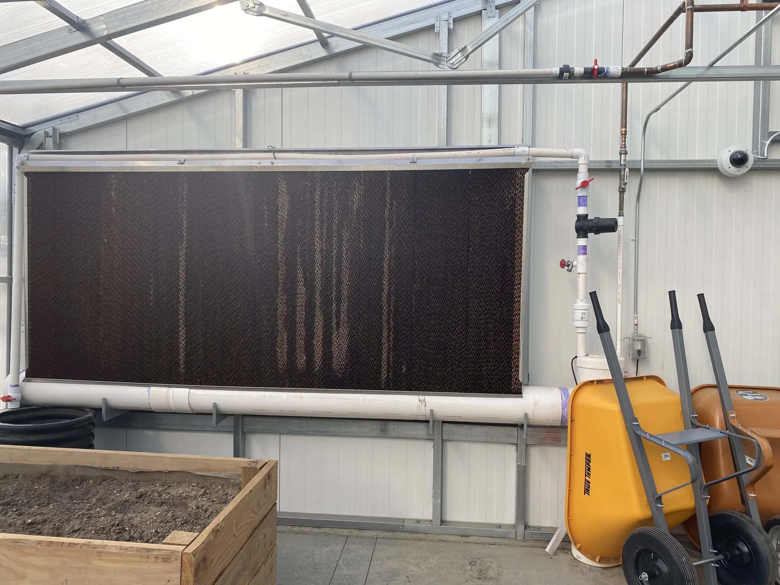 wet wall in greenhouse